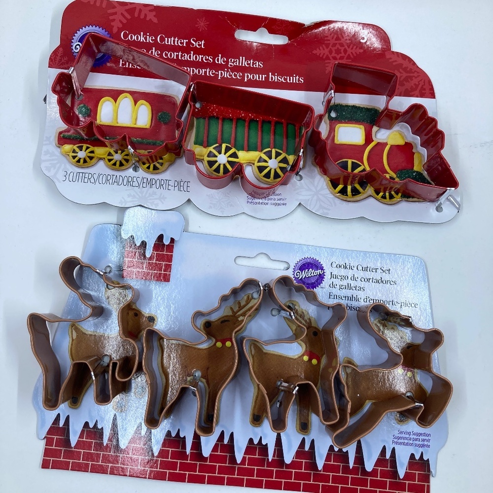 Wilton Lot of 2 Cookie Cutter Sets Reindeer Train New On Card